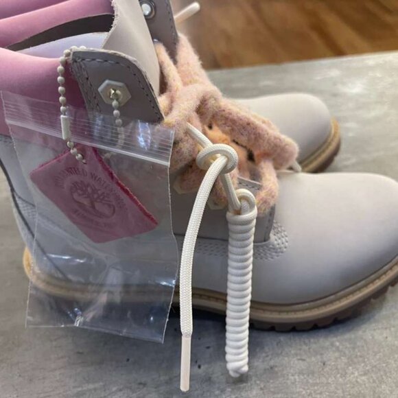 TIMBERLAND WOMEN'S  PREMIUM 6 IN LACE WATERPROOF BOOT NATURAL NUBUCK A2HR8-EX4 - Picture 2 of 10